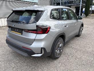Unfallwagen BMW iX1 eDrive20 67 kWh 2024/3