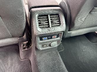 Volkswagen Tiguan 2.0 TSI 4X4 AUTOMAAT / NAVI / CRUISE / CAMERA picture 18