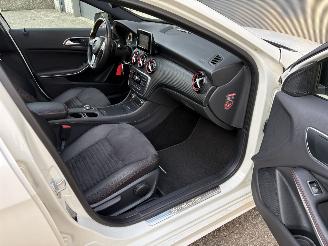 Mercedes A-klasse 250 AMG PAKKET / PANODAK / AUTOMAAT picture 9