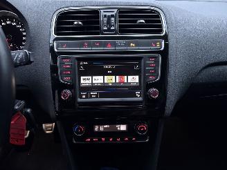 Volkswagen Polo 1.0i SOUND / CLIMA / NAVI / PDC picture 13