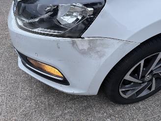 Volkswagen Polo 1.0i SOUND / CLIMA / NAVI / PDC picture 5