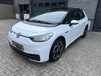 krockskadad bil auto Volkswagen ID.3 PRO S  77kWh NAVI / CRUISE / PDC 2022/2