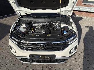 Volkswagen T-Roc 1.5 TSI AUTOMAAT / NAVI / CAMERA / VIRTUAL COCKPIT picture 20