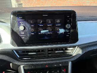 Volkswagen T-Roc 1.5 TSI AUTOMAAT / NAVI / CAMERA / VIRTUAL COCKPIT picture 17