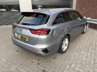 Kia Ceed 1.0 T-GDI Sportswagon NAVI / CAMRA / CLIMA / STOELVERW picture 22