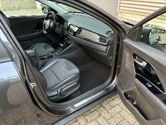 Kia Niro 1.6 GDI HYBRID / NAVI / CRUISE / CAMERA / LEER picture 10