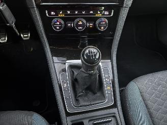 Volkswagen Golf 1.6 TDI NAVI / CRUISE / PDC / CLIMA picture 8