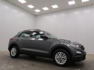 uszkodzony samochody osobowe Volkswagen T-Roc 1.5 TSI DSG Navi Clima 2021/5
