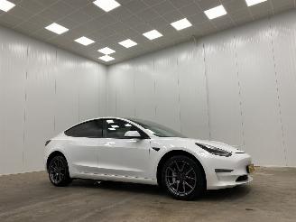 krockskadad bil auto Tesla Model 3 AWD Dual-Motor Long-Range 2019/12