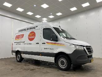 krockskadad bil bedrijf Mercedes Sprinter 316 CDI Autom. L2H2 Navi Airco 2020/5