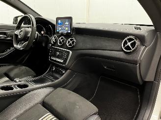 Mercedes Cla-klasse Shooting Brake 180 Autom. AMG Panoramadak Navi Clima picture 13