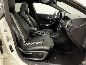 Mercedes Cla-klasse Shooting Brake 180 Autom. AMG Panoramadak Navi Clima picture 10
