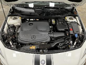 Mercedes Cla-klasse Shooting Brake 180 Autom. AMG Panoramadak Navi Clima picture 15