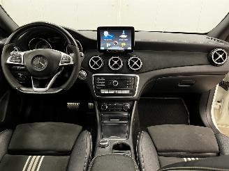 Mercedes Cla-klasse Shooting Brake 180 Autom. AMG Panoramadak Navi Clima picture 12