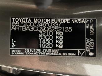 Toyota Hilux 2.8 D-4D Autom. DC 4wd Navi Clima picture 15