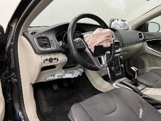 Volvo V-40 Cross Country 2.0 T3 Momentum Navi Clima picture 7