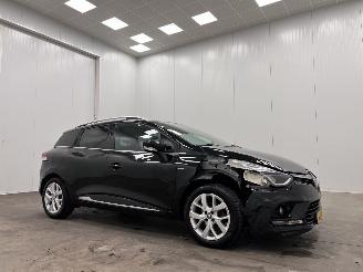 Unfallwagen Renault Clio Estate 0.9 TCe Navi Airco 2019/10