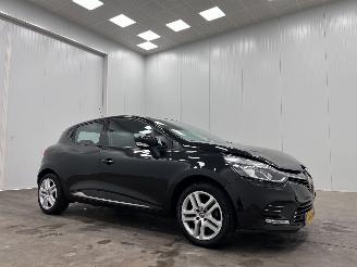 skadebil auto Renault Clio 0.9 TCe Zen 5-drs Navi Airco 2018/8