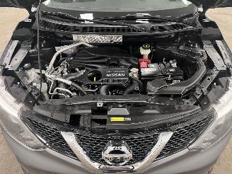 Nissan Qashqai 1.6i Tekna Panoramadak Navi Clima picture 17