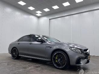 krockskadad bil auto Mercedes E-klasse AMG 63 S 4MATIC+ Panoramadak 2017/9