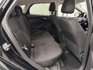 Ford Focus 1.0i 5-drs Navi Clima picture 10