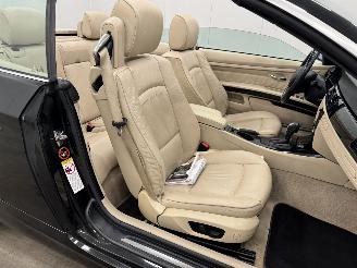 BMW 3-serie Cabrio 320i Exe Clima picture 10