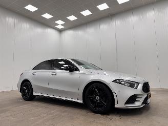 Coche accidentado Mercedes A-klasse 180 Autom. AMG Navi Clima 2019/12