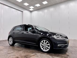krockskadad bil auto Volkswagen Golf 1.0 TSI DSG Comfortline 5-drs Navi Clima 2017/9