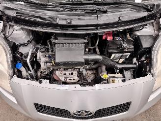 Toyota Yaris 1.3 VVTi Terra Airco picture 13