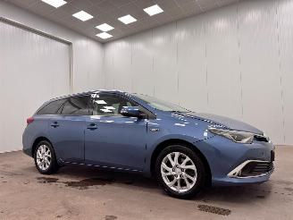 skadebil auto Toyota Auris Touring Sport 1.8 Hybrid Navi Clima 2015/10