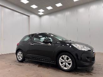 Vaurioauto  passenger cars Citroën DS3 1.4 Chic Airco 2010/10