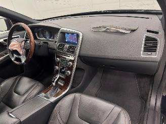 Volvo Xc-60 2.0 T5 Autom. AWD Pano. Navi Clima picture 11