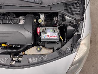 Renault Clio 1.2 Night & Day 5-drs Airco picture 16