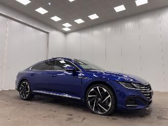 Damaged car Volkswagen Arteon 2.0 TSI R-Line Business+ Panoramadak Navi Clima 2024/1
