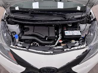 Toyota Aygo 1.0 VVT-i x-wave Cabrio 5-drs Airco picture 14