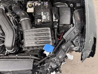Audi Q3 35 TFSI S-Tronic S-Line Navi Clima picture 18
