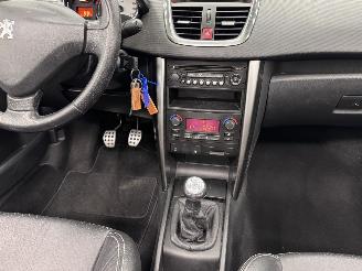 Peugeot 207 CC 1.6 VTi Clima picture 14