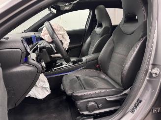 Mercedes A-klasse 200 Autom. AMG Panoramadak Navi Clima picture 9