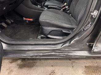 Ford Fiesta 1.1 Trend 5-drs Airco picture 16