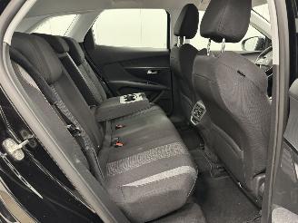Peugeot 3008 1.2 Autom. PureTech Executive Navi Clima picture 10