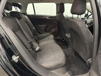Opel Astra Sport Tourer 1.0 Edition Navi Clima picture 10