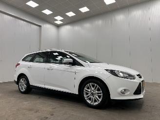 Voiture accidenté Ford Focus Wagon 1.0 EcoBoost Clima 2013/5