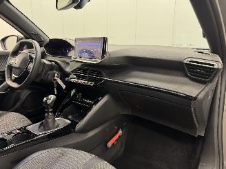 Peugeot 2008 1.2 PureTech 100 Allure Navi Clima picture 12