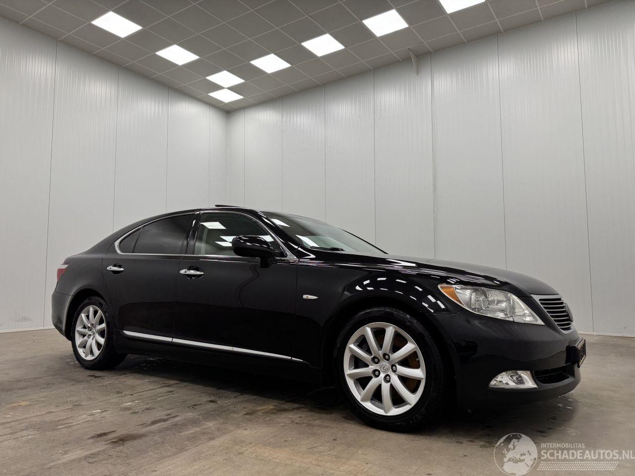 Lexus LS 460 Luxury