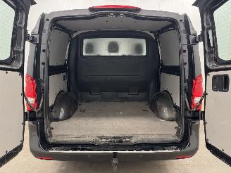 Mercedes Vito 116 CDI Autom. 4x4 DC Lang Navi Clima picture 7