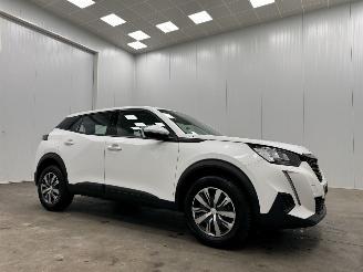 skadebil auto Peugeot 2008 1.2 PureTech Active Navi Clima 2021/12