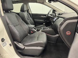 Nissan Qashqai 1.2 Tekna Panoramadak Navi Clima picture 10