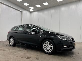 Damaged car Opel Astra Sport Tourer 1.4 Online Edition Navi Clima 2017/12