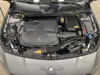 Mercedes Cla-klasse 180 Autom. Edition Navi Clima picture 14