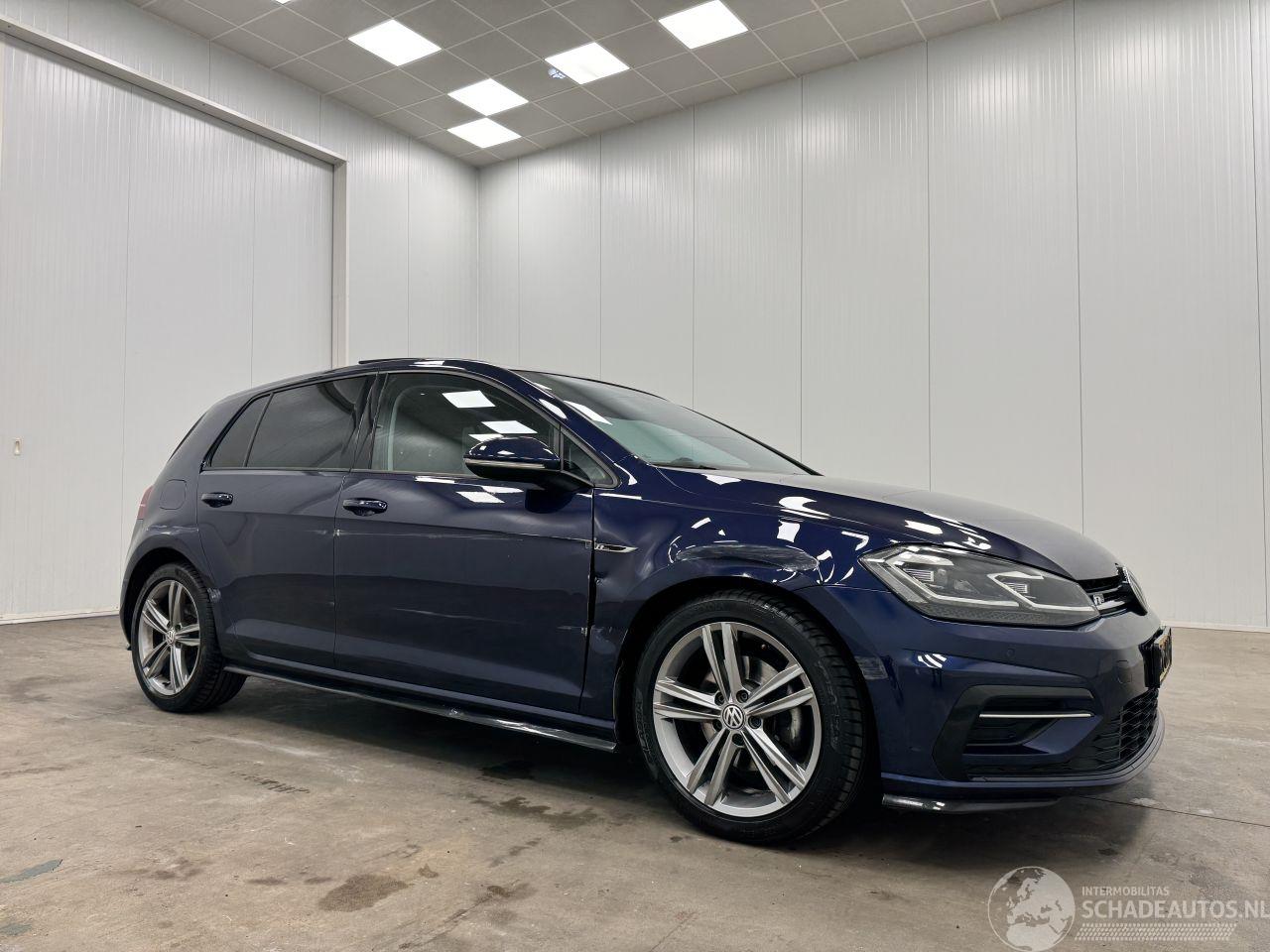 Volkswagen Golf 1.5 TSI R-Line Panoramadak 5-drs Navi Clima